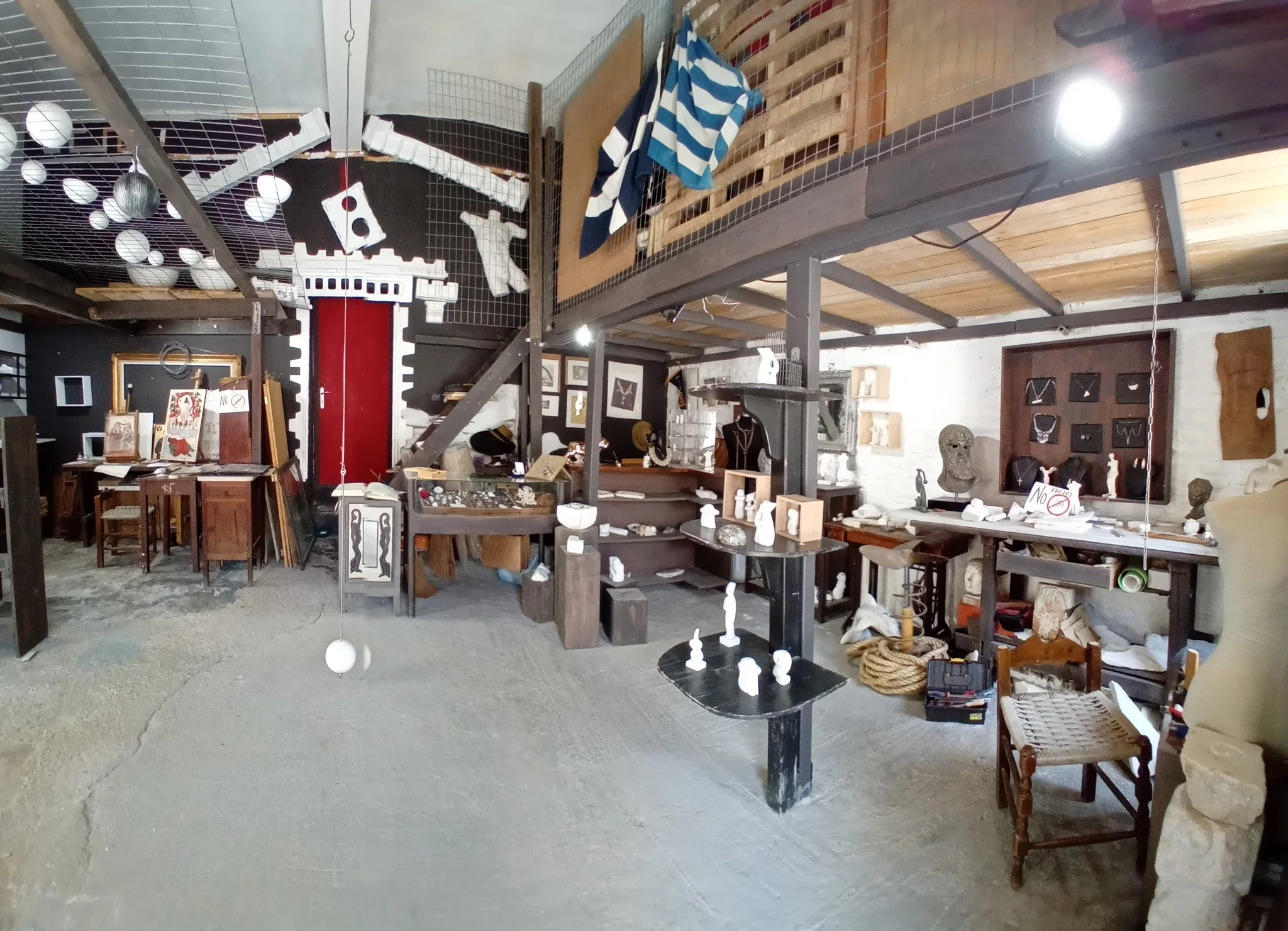 Chorochronos Art Gallery